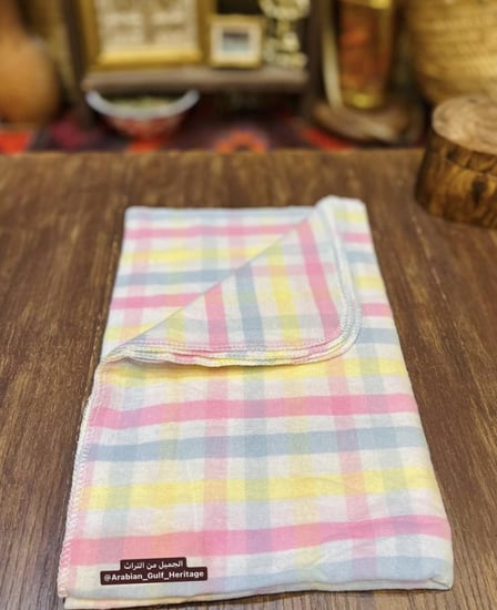 مهاد طفل من الزمن الماضي، مصنوع من القطن الناعم، قديم جداً مخزن تخزين ممتاز لم يستخدم وصالح للإستخدام, صناعة شنقهاي