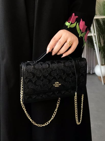 كوتش اسود