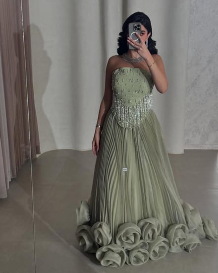 فستان سهره لون زيتي فاتح  طويل راقي خامه باربي مطرز +كرنكل أصلي