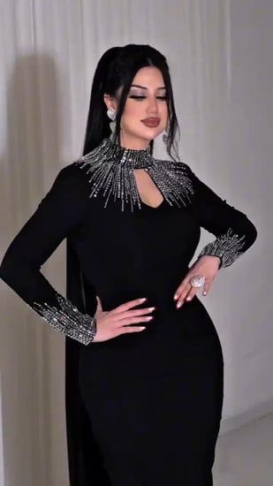 فستان سهره لون انيق راقي  خامه ميكادو +تطريز يدوي راقي