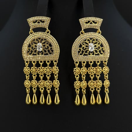 سلسال طويل بحلق زركون دقة ألماس ذهبي إصدار خاص (3قطع) بضمان على اللون تصميم عصري فاخر