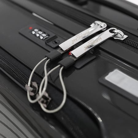 حقيبة بحجم كابينة ماركة أمريكان فلاير