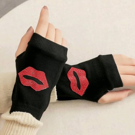 قفازات شتوية ناعمة بطباعة جميلة ،