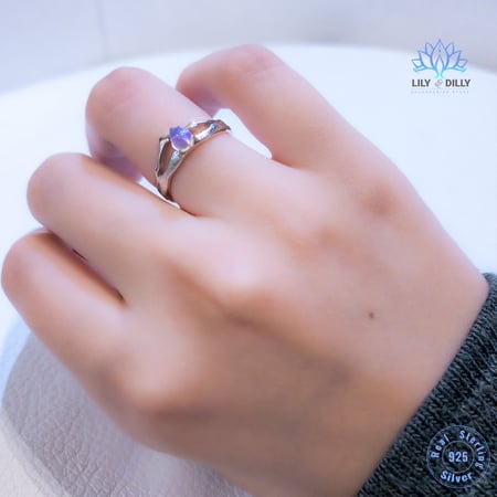 خاتم سارة -  فضة خالصة مزين بحجر القمر