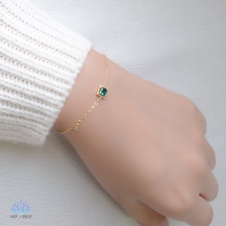 اسوارة زمردة-فضة خالصة