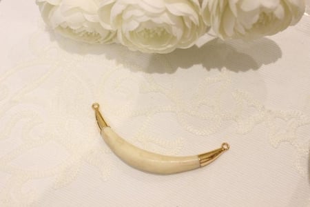 تعليقة القرن الهلال عيار 24