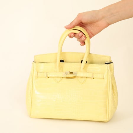 شنطة جلد - اصفر