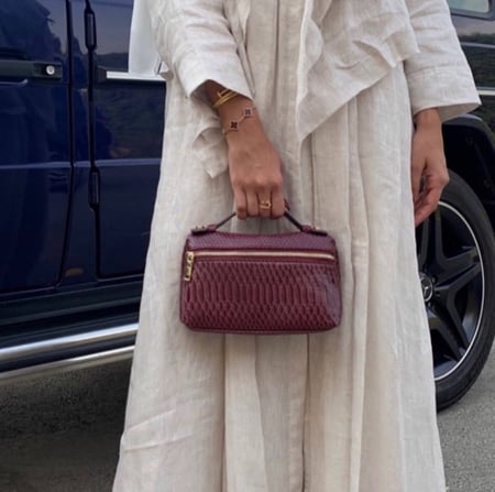 كلتش - عنابي