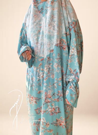 شرشف صلاة خمار منقوش ازرق من لاجور