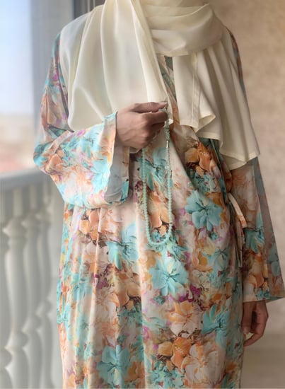 شرشف  صلاة منقوش ورد تفني و بني من لاجور