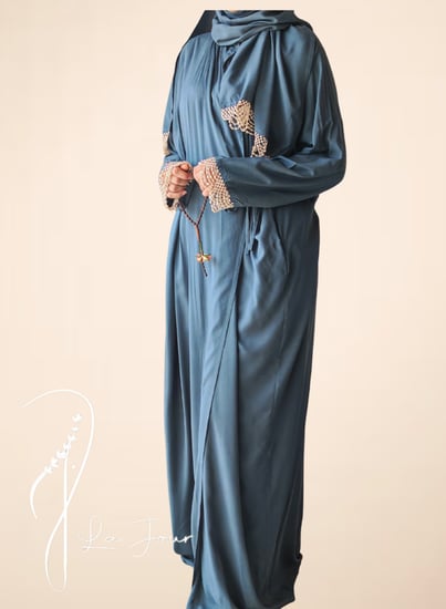 شرشف صلاة لف أزرق بترولي  بالكروشيه بيج  يدوي مميز