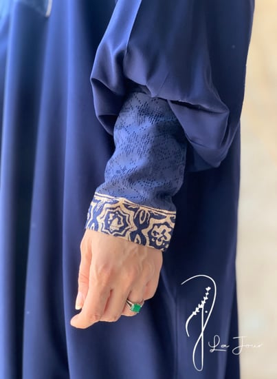 شرشف صلاة باتيك ازرق غامق سستة