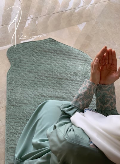 شرشف صلاة باتيك زيتي وفيروزي باستيل سستة