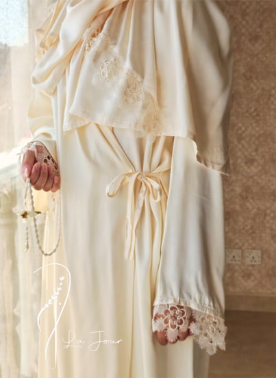 شرشف صلاة لف سكرى مزين بالاويا الفاخر من لاجور