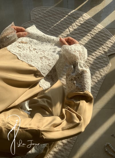 شرشف صلاة سستة دانتيل  حزام بيج على زيتي