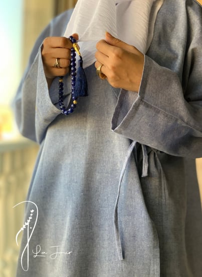 شرشف لف أزرق جينز طرحة متصلة لينين