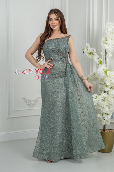 فستان سهرة "تيفاني لامع" بكتف واحد وذيل جانبي منسدل