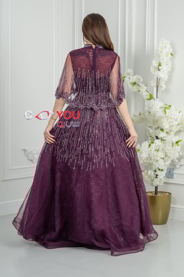 فستان سهرة بنفسجي ملكي مطرز بالكريستال مع كاب شيفون فاخر