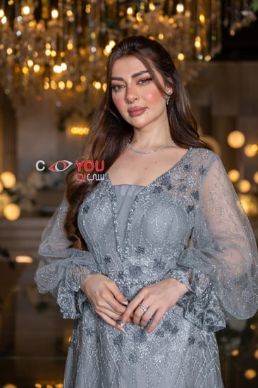 فستان سهرة نسائي لون الافندر مطرز بأكمام  قصيره شفافة