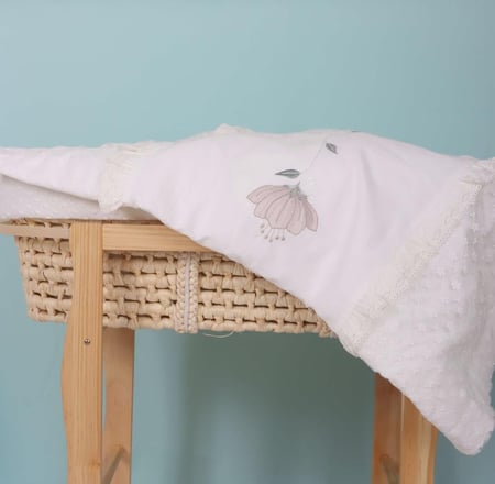 طقم استقبال مواليد بنات بيبي شاين - 6 قطع - من عمر الولادة حتى شهرين