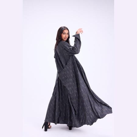 عباية Linear