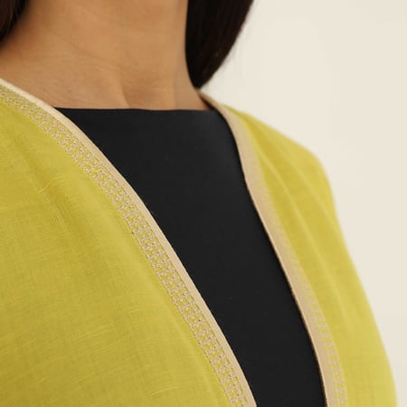 عباية GOLDEN WRISTS 1