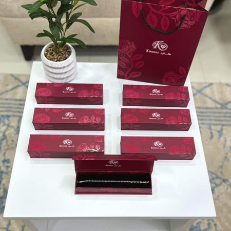 توزيعات 6 اساور باجيت ذهبيه