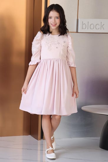 فستان بناتي