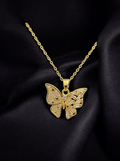 سلسال زركون الفراشة الانيقة