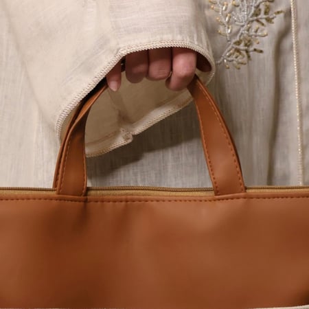 حقيبة لاب توب مع التطريز ( جملي )