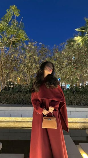 عباية عنابي قصة كلوش - متجر العنود