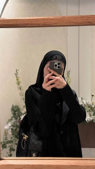 عباية جديدة قصة كلوش - عبايات العنود