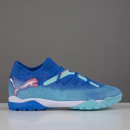 جزمة كرة قدم puma
