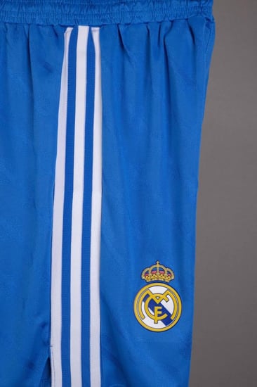 طقم ريال مدريد الاحتياطي الازرق 2025/2026