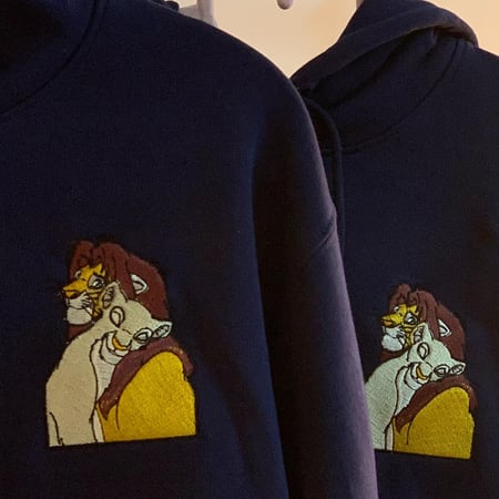 بلوفر تطريز او طباعة رسومان حسب اختياركم