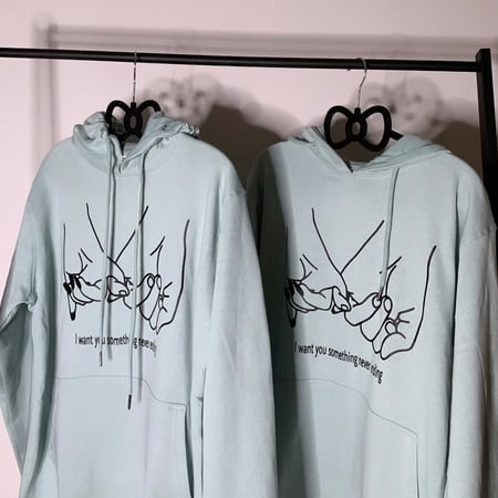 بلوفرات تصميم وتطريز حسب الطلب