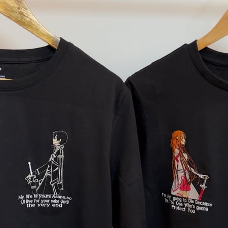 تيشيرت بتصميم خاص بك يتيح لك فرصة لإظهار إبداعك لزملائك وأصدقائك، مما يمنحك شعوراً بالفخر والثقة