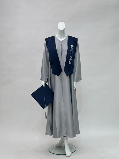 عبايات تخرج فاخرة للخريجات ارواب تخرج  عبايات تخرج