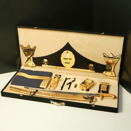 هدايا رجالي بوكسات افكار هدية رجاليه سيف بالاسم حساوي بشت للعيد للكبار