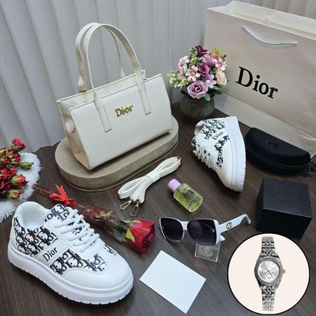 افضل طقم ديور نسائي تميزي من متجر ميرا