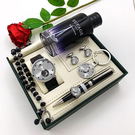 بوكس للرجال طقم ساعه رجالي بالاسم