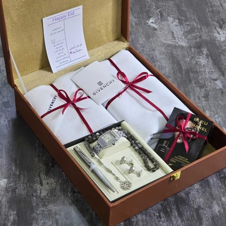 طقم جيفنشي هدايا ساعه كارتير عطر قلم سبحه شماغ جفنشي 2024 أفكار بوكس