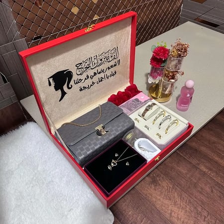 هدايا نسائية فخمه
