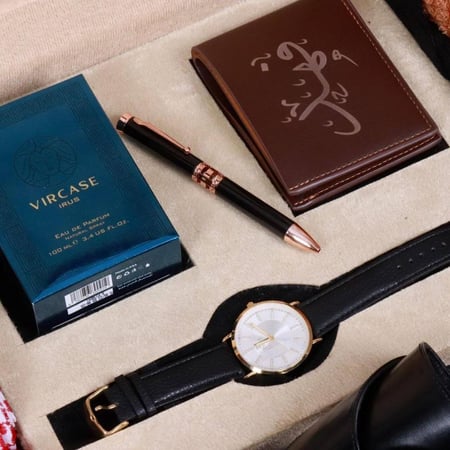 بوكس هدية العيد بوكسات هدايا فرزاتشي رجالية فخمة شماغ قماش ساعه للرجال