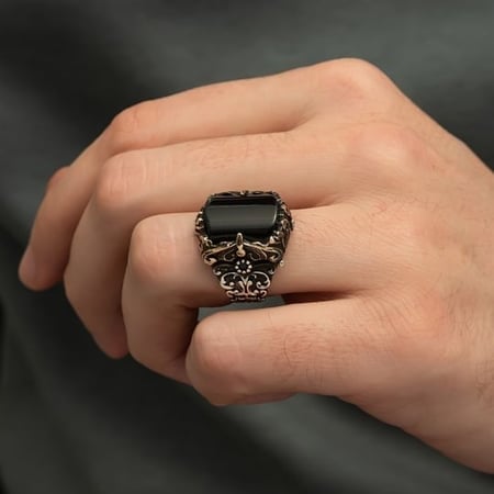 من افخم الخواتم الرجالية المصاغة من الفضة الخالصة عيار 925