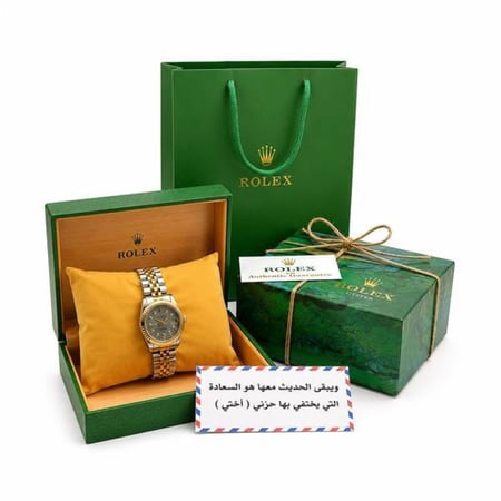 ساعة نسائية فاخرة مع ملحقات الماركة