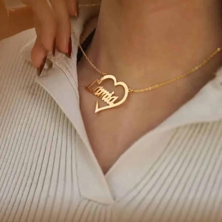 سلسال نسائي بالاسم