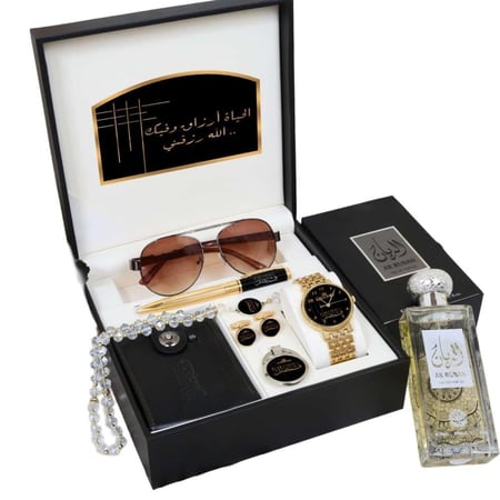 طقم رجالي فخم باسمك كامل متكامل يهبل