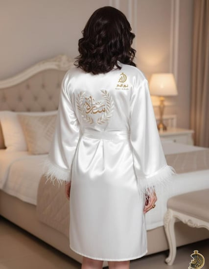 تفصيل وتطريز روب العروسه مع ريش حسب الطلب متوفرة بجميع المقسات