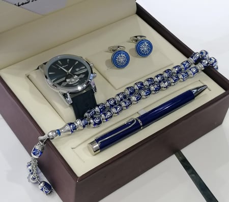 طقم رجالي ساعة وكبك وقلم ومسبحة مع علبة فخمة.-3